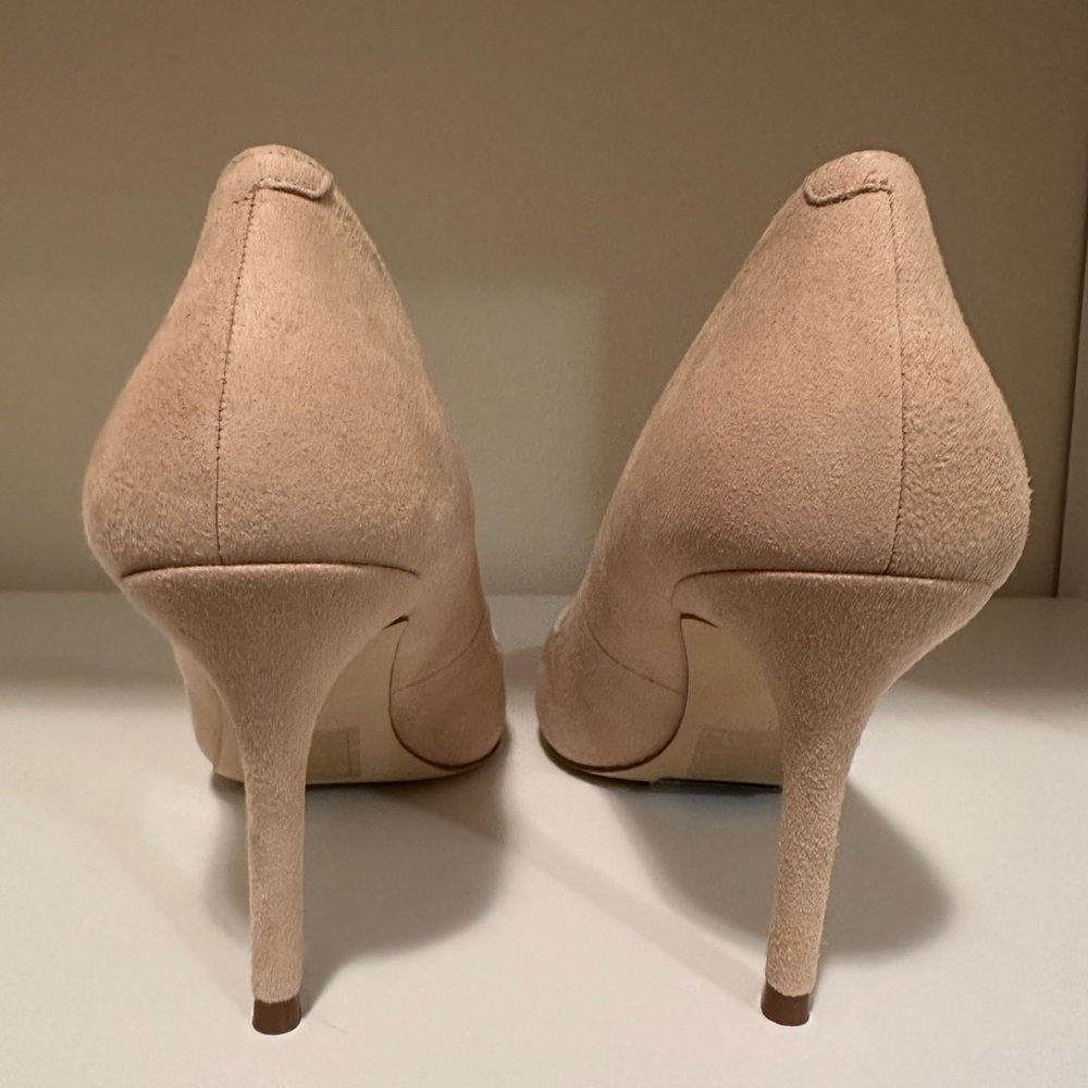 Aldo Suede Mid Heels - Picture 6 of 7